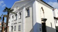 Obstoj Podestatove palače je prvič zaslediti v dokumentu iz leta 
1253.