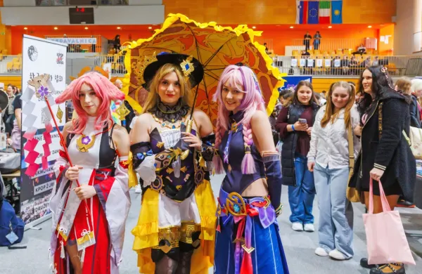 UmiKo: &ldquo;Po &scaron;olski telovadnici so se sprehajali nezemljani&rdquo; (FOTOGALERIJA)