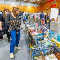 UmiKo: &ldquo;Po &scaron;olski telovadnici so se sprehajali nezemljani&rdquo; (FOTOGALERIJA)