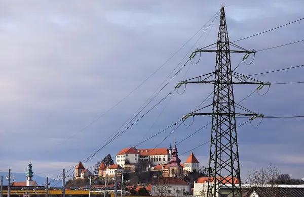 65 odstotkov odjemalcev, ki so se odločili za znižanje dogovorjene moči, je bilo pri tem uspešnih.    