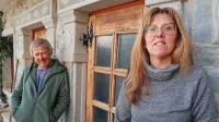 Irma in oče Milan Grošelj poudarjata, da izenačenje razmer za 
velika in mala smučišča ni vzdržno.