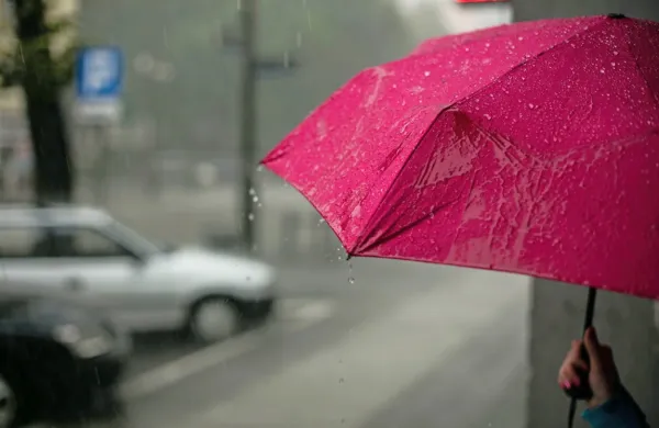 Zvečer in ponoči bodo padavine zajele vso Slovenijo