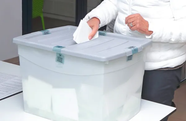 Zakonodajni referendum o dodatku k pokojnini za izjemne 
umetniške dosežke bo 11. maja.