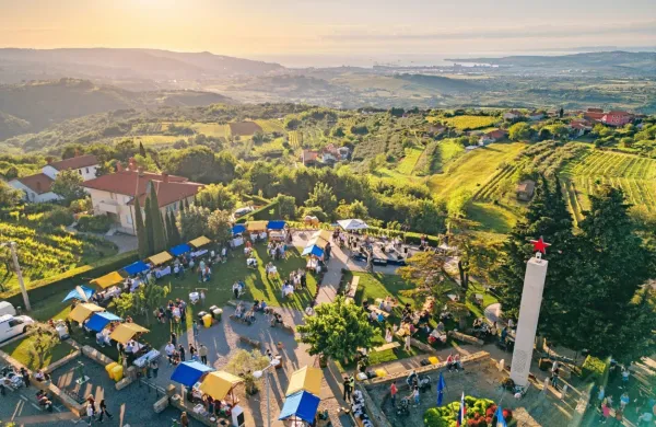 V Marezige se prihodnji konec tedna, 16., 17. in 18. maja, vrača 
Praznik refoška in slovenske Istre. 