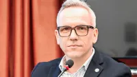 Vrednote odporništva so na najbolj jasen in najlepši možen način zapisane v ustavi, je prepričan zgodovinar Patrick Karlsen.