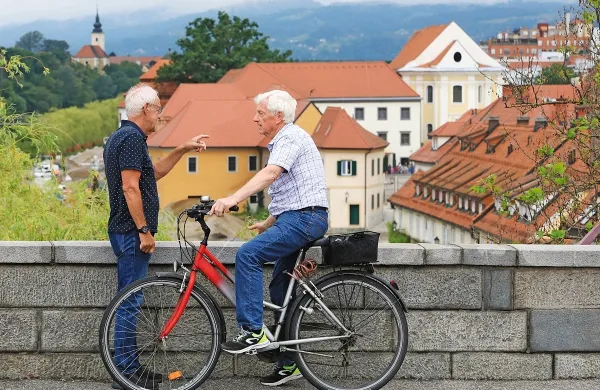 Sindikati nad rušenjem mostu do upokojitve niso navdušeni. 