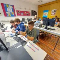 O&Scaron; Frana Erjavca: Projekt MARiNKA utira pot računalni&scaron;tvu in informatiki v osnovne &scaron;ole