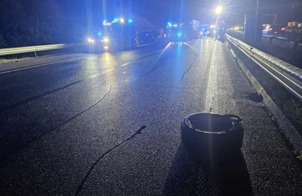 Nesreča zaprla avtocesto