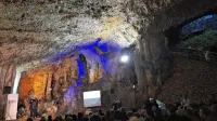 Vileniška jama ostaja stalnica po njej poimenovanega festivala. Na fotografiji je lanska podelitev Miljenku Jergoviću.