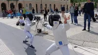 Tako je sabljanje na Trgu Evrope predstavila Izolanka Iva  Selev&scaron;ek.