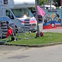 Gori&scaron;ka v pričakovanju Gira: pozdrav Rogliču z asfalta in ob njem (FOTO)