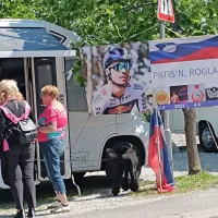 Gori&scaron;ka v pričakovanju Gira: pozdrav Rogliču z asfalta in ob njem (FOTO)
