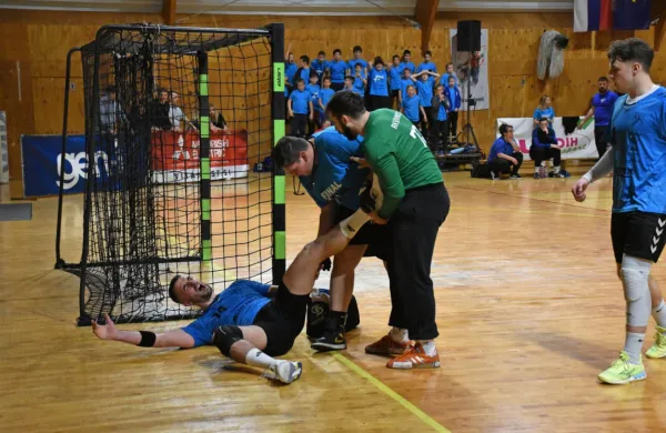 Težave Novogoričanom so se začele s poškodbo izkušenega 
Domna Pelicona.