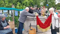 Spominsko obeležje sta odkrila krajana Lasca Miro Silič in Vera Pahor. 