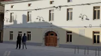 Občina bo  najboljšemu ponudniku za stavbo Glavni trg 1 podelila 
stavbno pravico za 20 let.