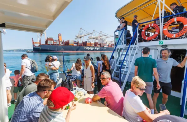 Pristani&scaron;ki dan v Luki Koper znova privabil množice (FOTO)