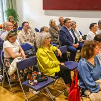 Oddelek za domoznanstvo in knjižno dedi&scaron;čino ob 50. obletnici delovanja z jubilejno knjižico (FOTO)
