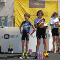 Najmlajši udeleženec maratona, 11-letni Nal Bogičević in najstarejša udeleženka, 65-letna Luisa Labra. 