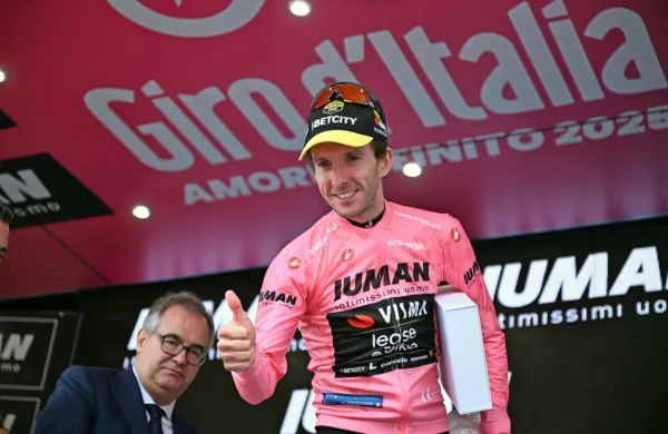 Simon Yates je dobil 108. izvedbo Gira.