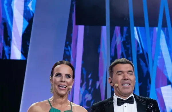 Tudi letos bosta festival vodila Lorella Flego in Mario Galunič.