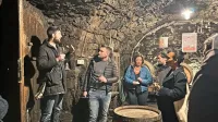 Zgodovinske kleti - na fotografiji klet kmetije Vina Kodre -  kot     male vinske galerije. 