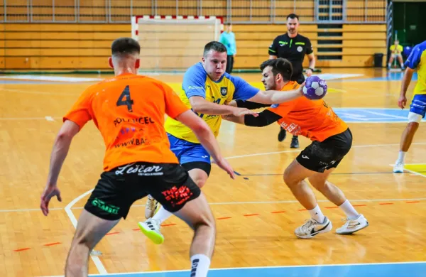 Sandi Muminović (z žogo) je na prvi medsebojni tekmi v Bonifiki 
znal najti vrzeli v obrambi Radovljičanov. Kako bo jutri?