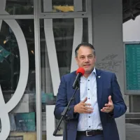 Podpredsednik slovenske vlade Matej Arčon je poudaril izjemno 
povezovalno moč športa.