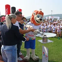 Snežana Vukmirović, Aleš Bržan  in Toni Vodišek ob prižigu ognja 
iger 