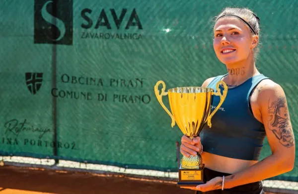 Zmagovalka turnirja je bila Ukrajinka Oleksandra Olinikova.