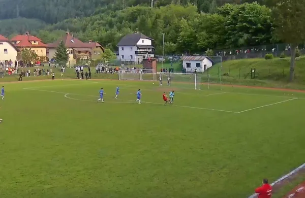 Sporna situacija v 82. minuti, po kateri  je bil izključen vratar Izole 
Lan Pucer. 