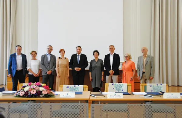 Novoustanovljena kulturna koordinacija bo povezovala &scaron;tiri slovenska zamejstva