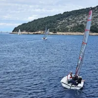 Jona in Luka med pripravami podvig