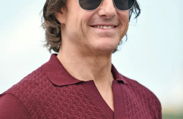  Tom Cruise je bil izbran za prejemnika častnega kipca za svoj 
prispevek h kinematografiji. 