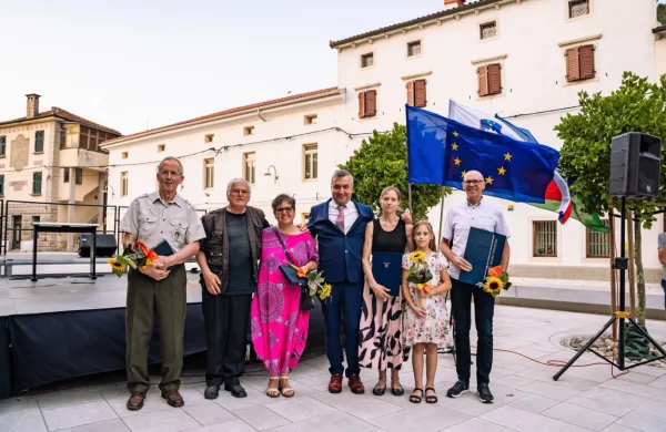 Slavnostna seja ob prazniku občine s podelitvijo priznanja najzaslužnej&scaron;im