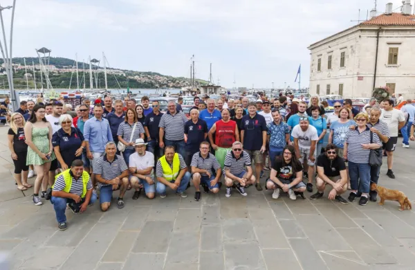 V mestu so zagrmele stoenke (FOTOGALERIJA)