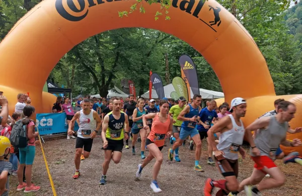 Soča outdoor festival se  z uvodnim gorskim tekom začenja jutri. Prijavljenih je več kot 2600 tekačev.   