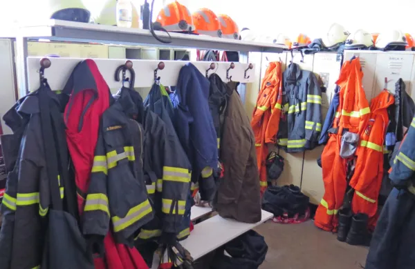 Uprava RS za zaščito in reševanje je veliko požarno ogroženost 
naravnega okolja preklicala za 27 občin na Primorskem in 
Notranjskem.