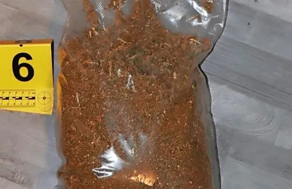 Po po&scaron;ti je poslal 59 kilogramov konoplje