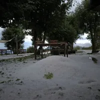 Neurje s točo na Ajdovskem: &ldquo;Začelo je klestiti in pokati, nekateri kosi so bili večji od &scaron;tirih centimetrov&rdquo;
