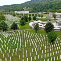 Spominski center v Potočarih