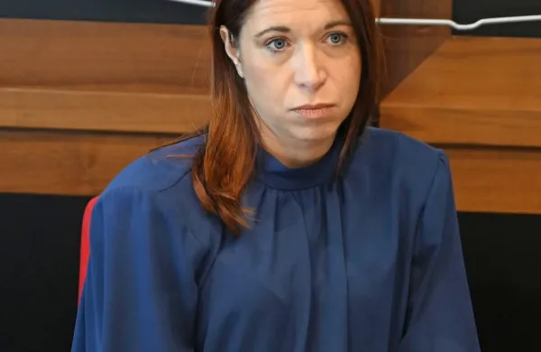 Odvetnica  Nina Cek