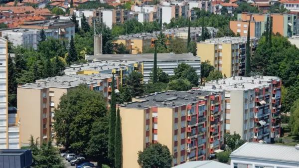 Padec poskusa obdavčitve stanovanj s 1,45-odstotno letno stopnjo je bil pričakovan.