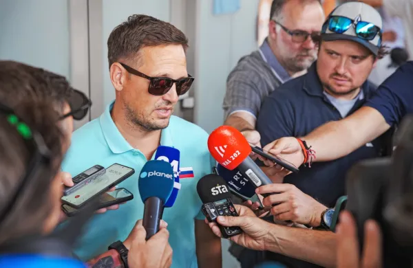  Selektor slovenske košarkarske reprezentance Aleksander Sekulić 
je na priprave povabil 19 kandidatov za nastop na evropskem 
prvenstvu.