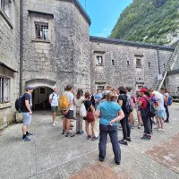 Poletna &scaron;ola Bovec na ekskurziji v Klužah