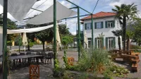 Super osmica z vrtom bo  za vikend že sprejela goste.