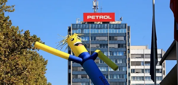 Čas, ko le &scaron;e pohlep upravlja državo