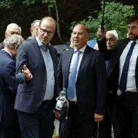 Društvo Slovenija Rusija je danes organiziralo tradicionalno 
spominsko slovesnost pri Ruski kapelici pod Vršičem. 