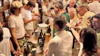 Vina iz domačih kleti so predstavljali mladi obmejni vinarji, družita jih 
tenkočuten odnos do narave in zavzemanje za promocijo teritorija.  