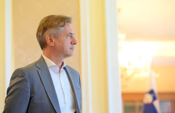Predsednik vlade Robert Golob