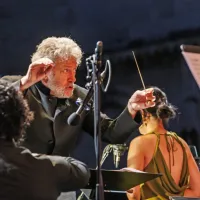 Orkester I Viruosi di Aquilea e dell'Alto Adriatico je nastopil pod taktirko Alfreda Barchija. 